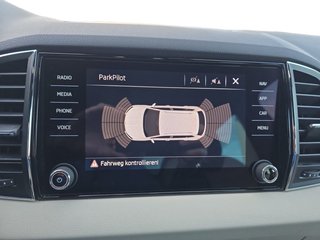 Skoda Karoq Style 1,5TSI AHK/Navi/LED/Standheizung - bilder 44