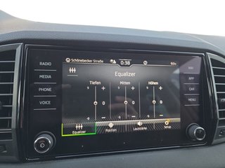 Skoda Karoq 1,0TSI 115PS Navi/LED/ACC/Kamera/Winterp.  ** - bilder 36