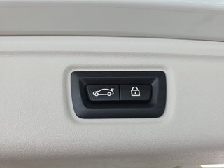 BMW 330d Sport Line Pano/Navi/LED/el.Klappe/Keyless - bilder 14