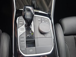 BMW 330d Sport Line Pano/Navi/LED/el.Klappe/Keyless - bilder 20