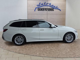 BMW 330d Sport Line Pano/Navi/LED/el.Klappe/Keyless - bilder 1