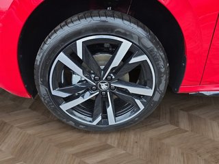 Skoda Kamiq Monte Carlo 1,5TSI DSG 4*J.Gar/AHK/18*Alu/el.Klappe  ** - bilder 11