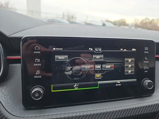 Skoda Kamiq Monte Carlo 1,5TSI DSG 4*J.Gar/AHK/18*Alu/el.Klappe  ** - bilder 45