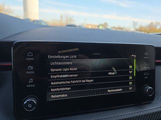 Skoda Kamiq Monte Carlo 1,5TSI DSG AHK/Matrix/el.Klappe         ** - foto 40