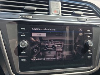 Volkswagen Tiguan Highl.2,0TDI DSG aAHK/Pano/LED/ACC/Navi - foto 38