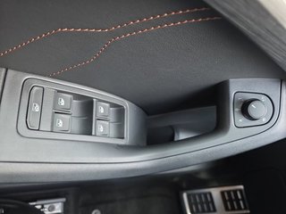 CUPRA Ateca 1,5TSI DSG 5*J.Gar/AHK/Leder/ACC/Navi/el.Klappe  ** - bilder 22