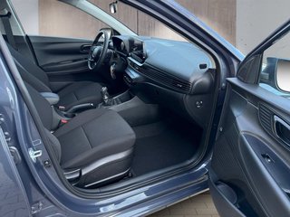 Hyundai i20 1.0 T-GDI Navi/Kamera/LED/Winterp.  ** - bilder 12
