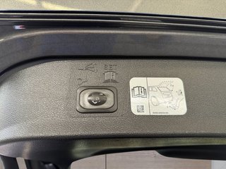 Ford Kuga ST-Line 1,5 150PS aAHK/Navi/Kessy/el.Klappe - bilder 15