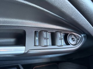 Ford Kuga ST-Line 1,5 150PS aAHK/Navi/Kessy/el.Klappe - bilder 20