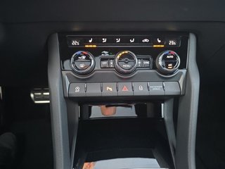 Skoda Karoq Sportline 2,0TDI DSG 4x4 aAHK/Pano/4*J.Gar/Matrix/Navi   ** - foto 23