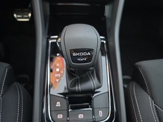 Skoda Karoq Sportline 2,0TDI DSG 4x4 aAHK/Pano/4*J.Gar/Matrix/Navi   ** - foto 24