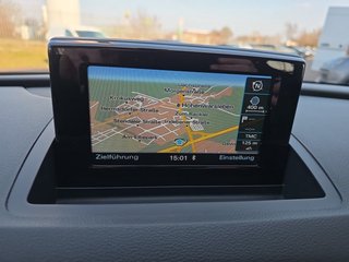 Audi Q3 2.0TDI 150PS 8*Alu/AHK/Navi/Xenon/Keyless - bilder 33