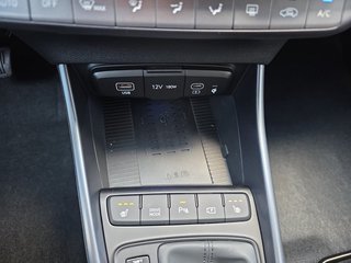 Hyundai i20 1.0 T-GDI 7DCT Navi/LED/Kamera/Winterp/Keyless  ** - foto 19