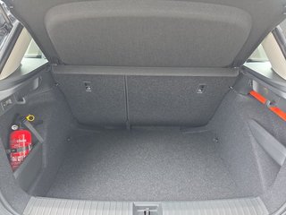 Skoda Kamiq Selection 1,5TSI DSG AHK/Kamera/LED/Kessy/Winterp.  ** - foto 12