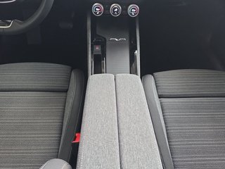 Skoda Superb Combi 2,0TDI DSG Navi/DCC/ACC/Kamera/Sitzhz.   ** - foto 6