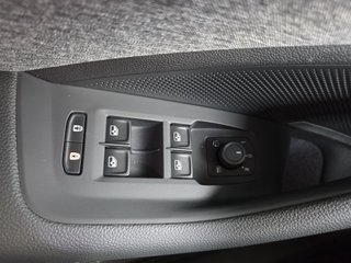 Skoda Superb Combi 2,0TDI DSG Navi/DCC/ACC/Kamera/Sitzhz.   ** - foto 15