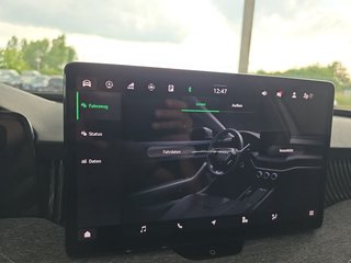 Skoda Superb Combi 2,0TDI DSG Navi/DCC/ACC/Kamera/Sitzhz.   ** - foto 27
