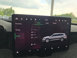 Skoda Superb Combi 2,0TDI DSG Navi/DCC/ACC/Kamera/Sitzhz.   ** - foto 29