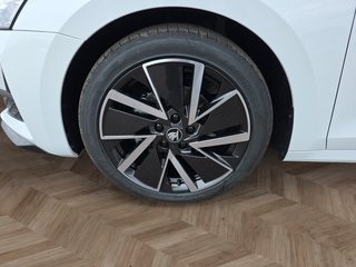 Skoda Octavia Combi Sportline 1.5TSI mHEV aAHK/Matrix/el.Klappe  ** - foto 9