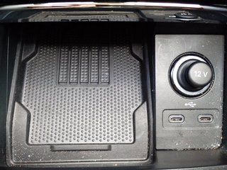 Skoda Karoq 2,0TDI DSG 4x4 Navi/LED/Kamera/ACC/Winterp.  ** - bilder 24