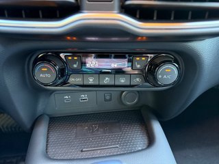 Nissan Juke 1.0 DIG-T 7DCT 17*Alu/Navi/LED/Kamera  ** - foto 22