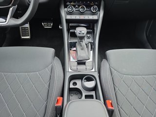 Skoda Karoq Sportline 2,0TDI DSG 4x4 Pano/4*J.Gar/aAHK/Navi    ** - foto 7