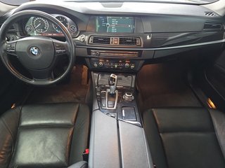 BMW 530d 258PS 8*Alu/Navi/Leder/el.Klappe/BI-Xenon - foto 6