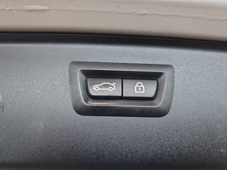 BMW 530d 258PS 8*Alu/Navi/Leder/el.Klappe/BI-Xenon - foto 14