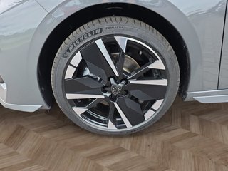 Peugeot 308 GT Hybrid 145 Matrix/18*Alu/Navi/Kamera  ** - foto 9