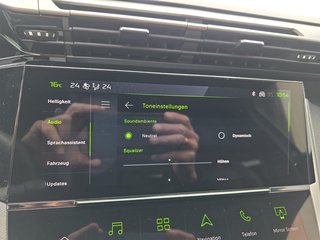 Peugeot 308 GT Hybrid 145 Matrix/18*Alu/Navi/Kamera  ** - foto 26