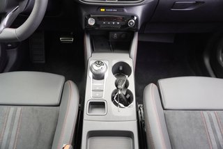 Ford Kuga ST-Line X 2,5 FHEV AWD 5*J.Gar/Pano/AHK/Matrix/el.Klappe   ** - bilder 19