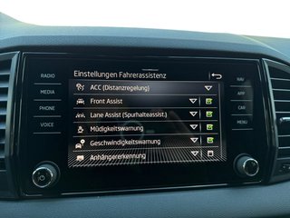 Skoda Karoq Sportline 1,5TSI DSG aAHK/ACC/Matrix/Navi/el.Klappe   ** - bilder 40