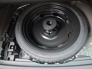 Skoda Karoq Sportline 1,5TSI DSG 4*J.Gar/Pano/aAHK/Matrix/Navi    ** - foto 18