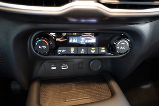 Nissan Juke N-Design 1.0 DIG-T 19*Alu/Navi/LED/Kamera  ** - bilder 13