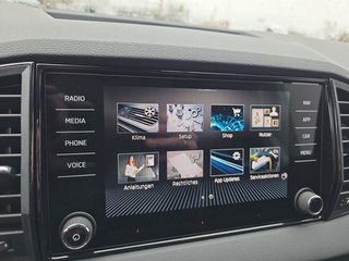 Skoda Karoq Sportline 1,5TSI DSG 4*J.Gar/aAHK/Matrix/Navi  ** - bilder 45