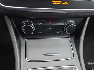 Mercedes-Benz CLA 200d aAHK/Voll-LED/Navi/Kamera - bilder 17