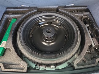 Skoda Karoq 2,0TDI DSG 4x4 Navi/LED/Kamera/ACC/Winterp.  ** - bilder 15