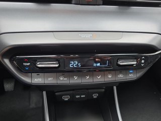 Hyundai i20 Black 1.0 T-GDI Navi/Kamera/LED/Winterp.  ** - foto 17