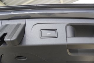 Volkswagen Touran 1,5TSI DSG 7-Sitzer/Easy Open/Kamera - bilder 11