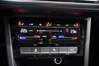 Volkswagen Touran 1,5TSI DSG 7-Sitzer/Easy Open/Kamera - bilder 18