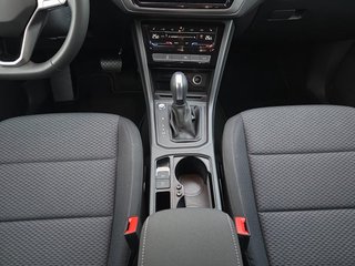 Volkswagen Touran 1,5TSI DSG 7-Sitzer/Easy Open/Kamera  ** - foto 6