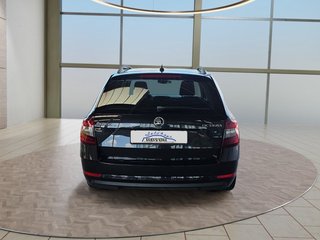 Skoda Octavia Style 2,0TDI aAHK/Voll-LED/Navi/Kessy - bilder 4