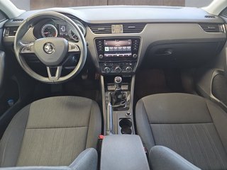 Skoda Octavia Style 2,0TDI aAHK/Voll-LED/Navi/Kessy - bilder 5