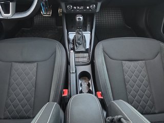 Skoda Kamiq 1,5TSI DSG aAHK/8*Alu/LED/Temp/2-Z.Klimaaut. - bilder 7