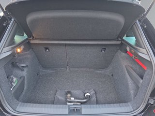 Skoda Kamiq 1,5TSI DSG aAHK/8*Alu/LED/Temp/2-Z.Klimaaut. - bilder 13