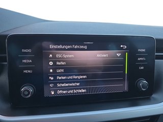 Skoda Kamiq 1,5TSI DSG aAHK/8*Alu/LED/Temp/2-Z.Klimaaut. - bilder 29