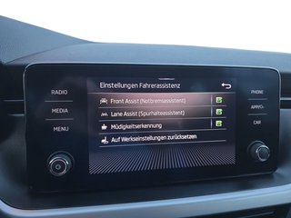 Skoda Kamiq 1,5TSI DSG aAHK/8*Alu/LED/Temp/2-Z.Klimaaut. - bilder 34