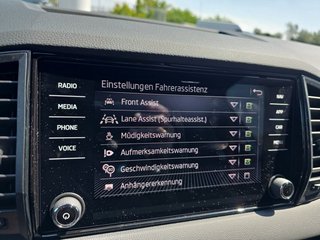 Skoda Karoq Sportline 1,5TSI DSG aAHK/Matrix/Kessy/Winterp.  ** - bilder 34