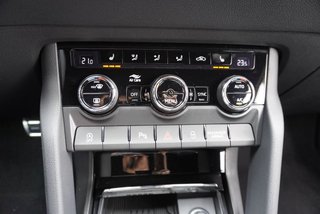 Skoda Karoq Sportline 1,5TSI DSG aAHK/Matrix/Kessy/Kamera   ** - bilder 17