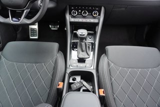 Skoda Karoq Sportline 1,5TSI DSG aAHK/Matrix/Kessy/Kamera   ** - bilder 18